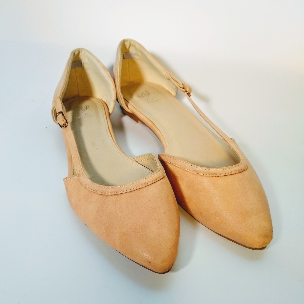 Cute cream flats